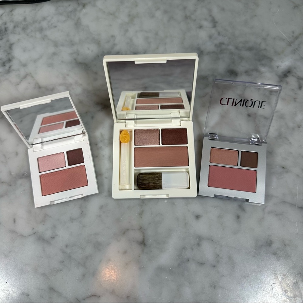 Set of Three Clinique Small Palates of Eyeshadows and Blush